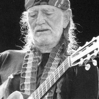 Willie Nelson: Still is Still Moving