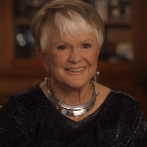Paula Wayne